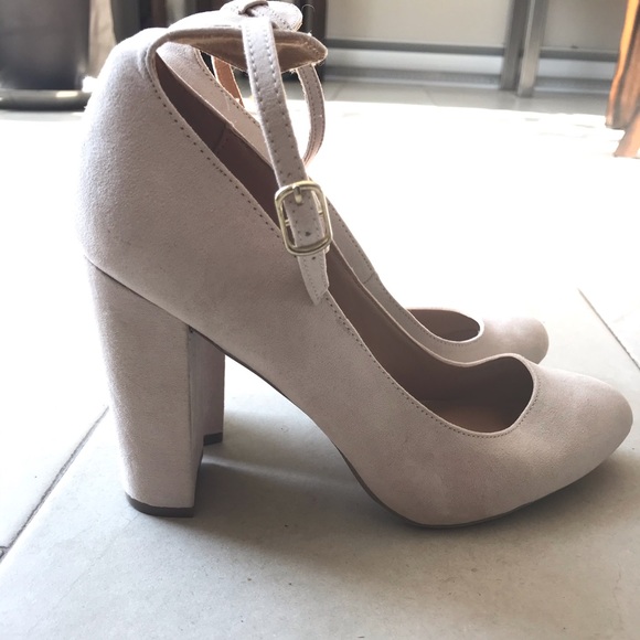 Nude maryjane high heels - Picture 4 of 4